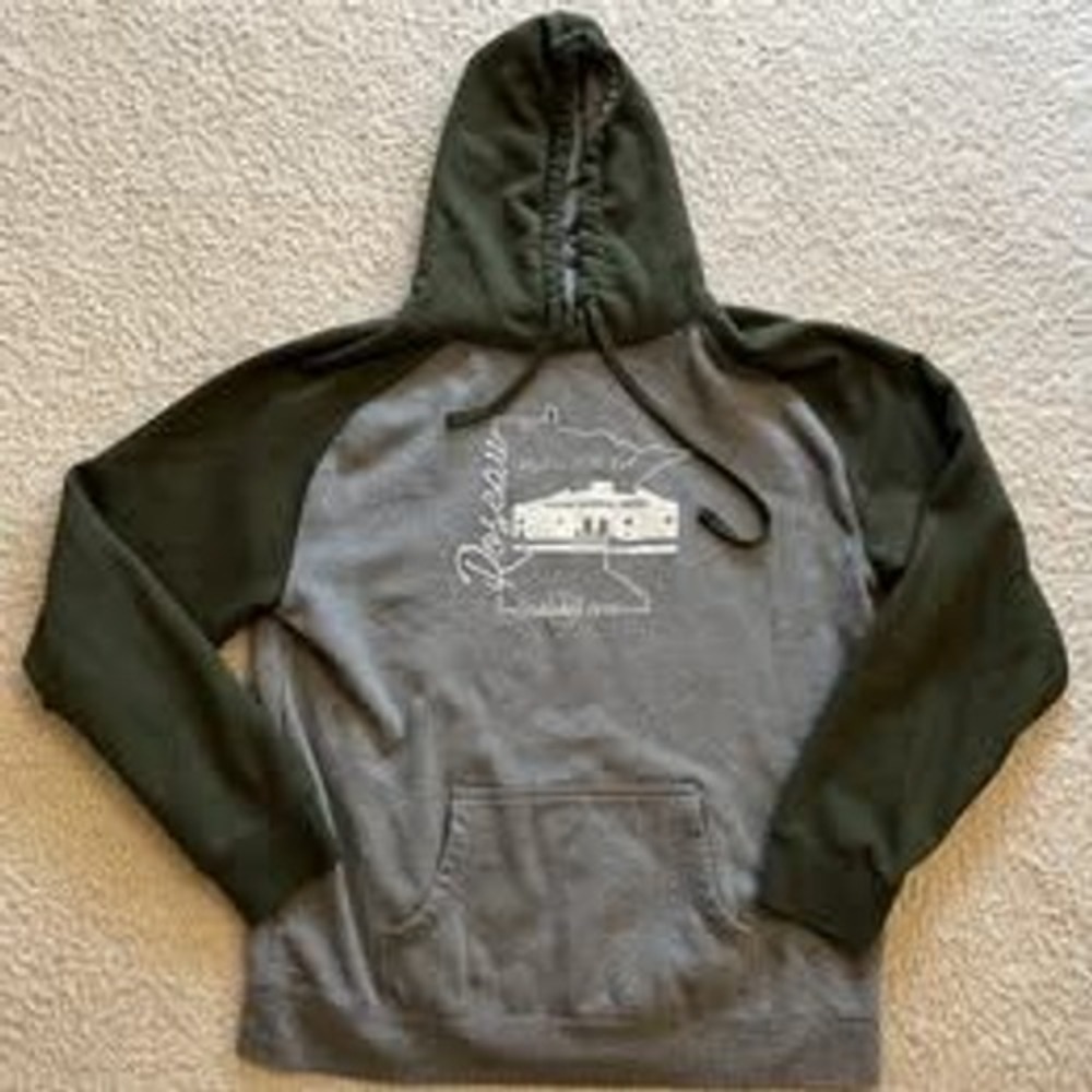 Roseau Minnesota Memorial Arena Hockey Hoodie Sweatshirt Men 2XL